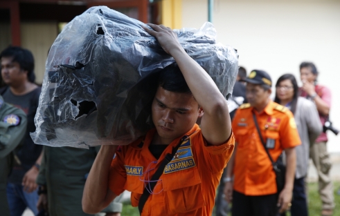 AirAsia crash latest news: Black boxes found?
