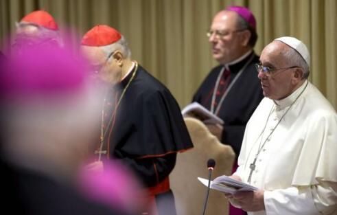 Pope Francis news: Pontiff admits he doesn't know how to use a computer