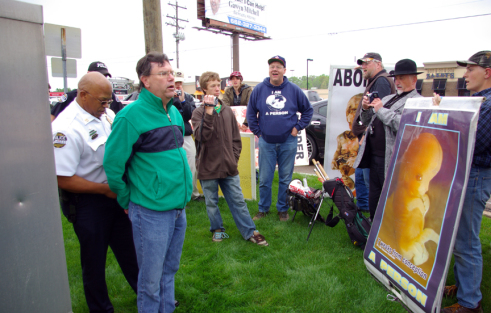 Pro-life pastor awarded damages for unlawful arrest at Mississippi protest