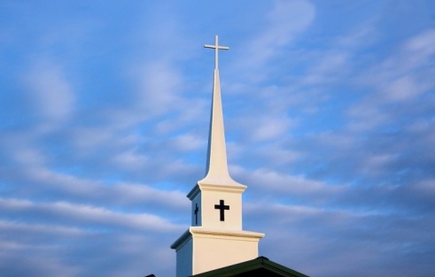 Pew survey overestimates decline in Christianity, observers say