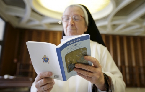 Pope calls for redistribution of world's resources & criticizes capitalism, modern technology