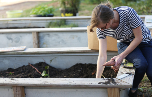 University grad pays it forward with food justice