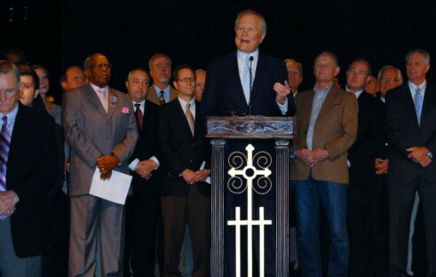 Houston pastors voice opposition to controversial LGBT ordinance
