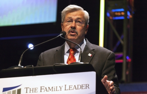Atheists demand governor rescind Bible reading proclamation