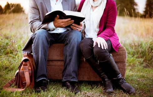 4 Reasons to Read the Bible More Often